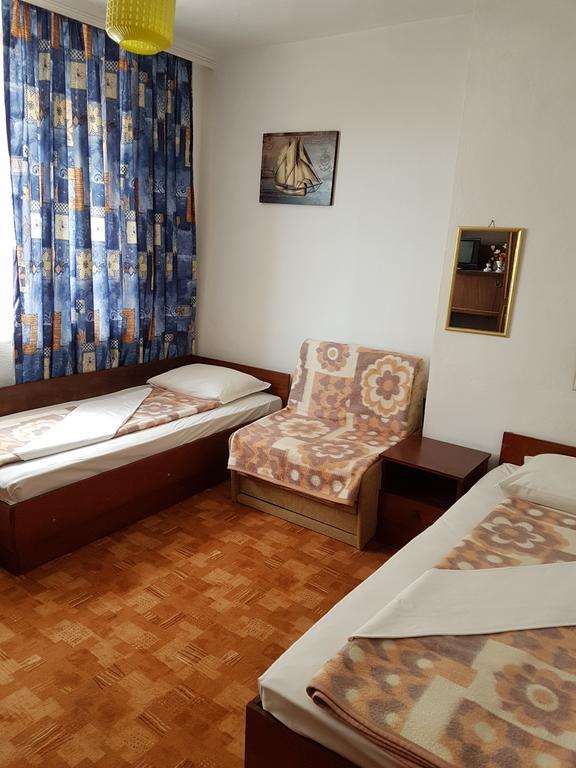 Guest Rooms Denitsa ออบซอร์ ภายนอก รูปภาพ