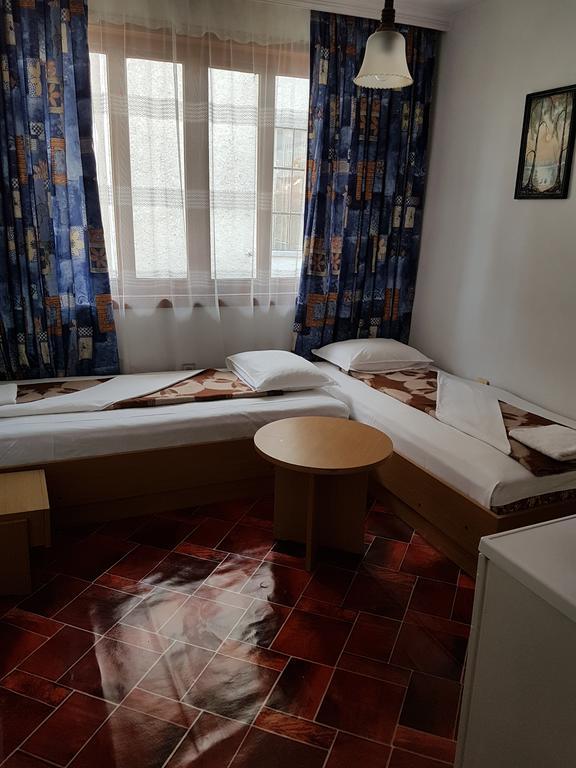 Guest Rooms Denitsa ออบซอร์ ภายนอก รูปภาพ